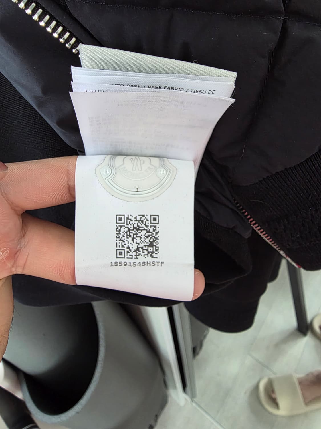 몽클레어 다이아몬드 퀼팅 블랙와펜 패딩 가디건 상품이미지5