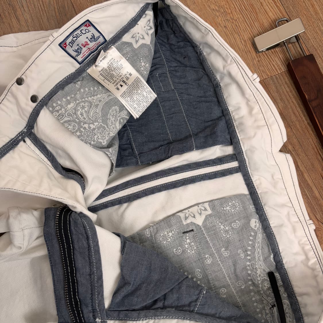 디젤 화이트 CHI TIGHT 테이퍼드 팬츠 이태리 스트레치 바지 상품이미지3