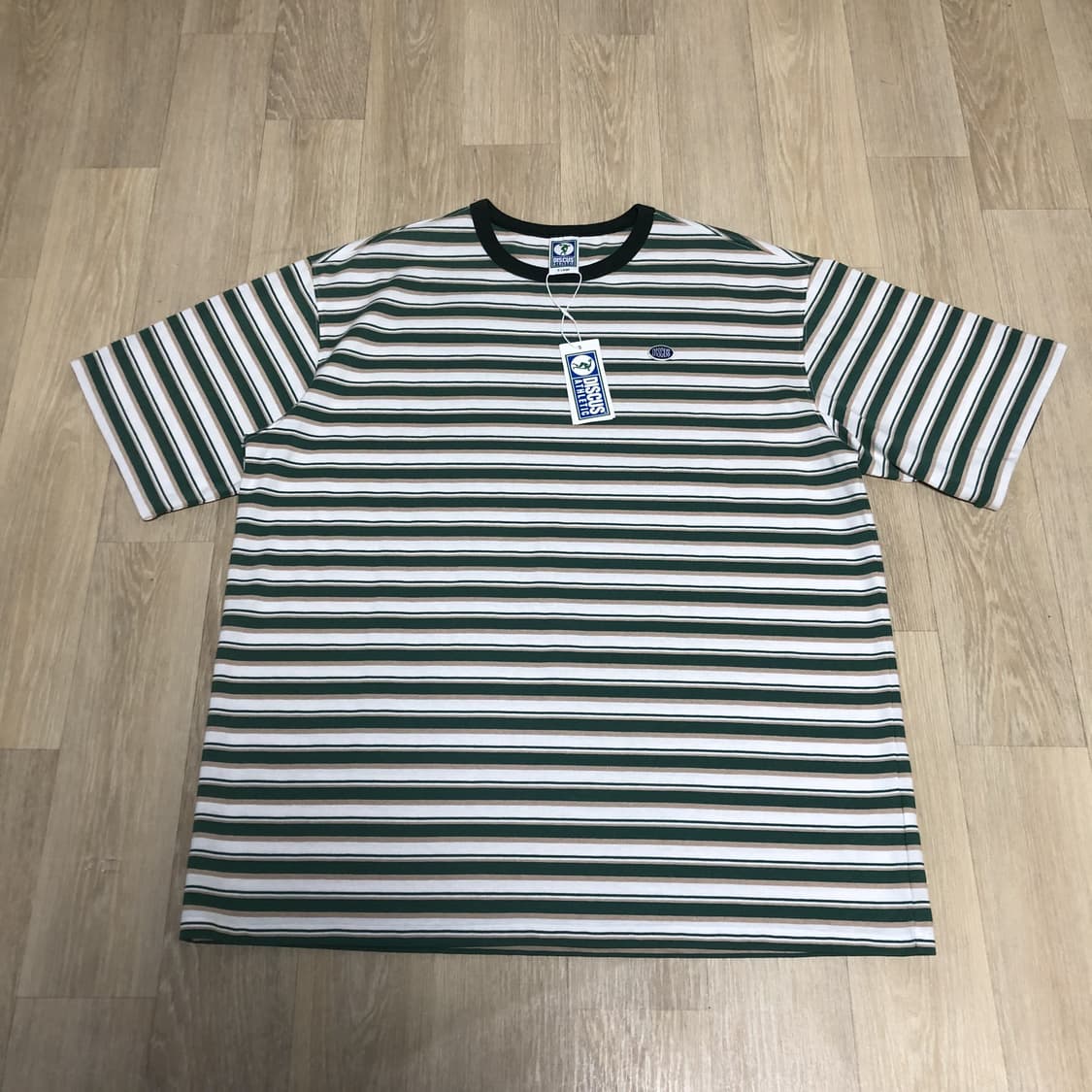 (XL) 새상품 디스커스 애슬레틱 로고 오버 핏 스트라이프 티셔츠 그린 상품이미지1