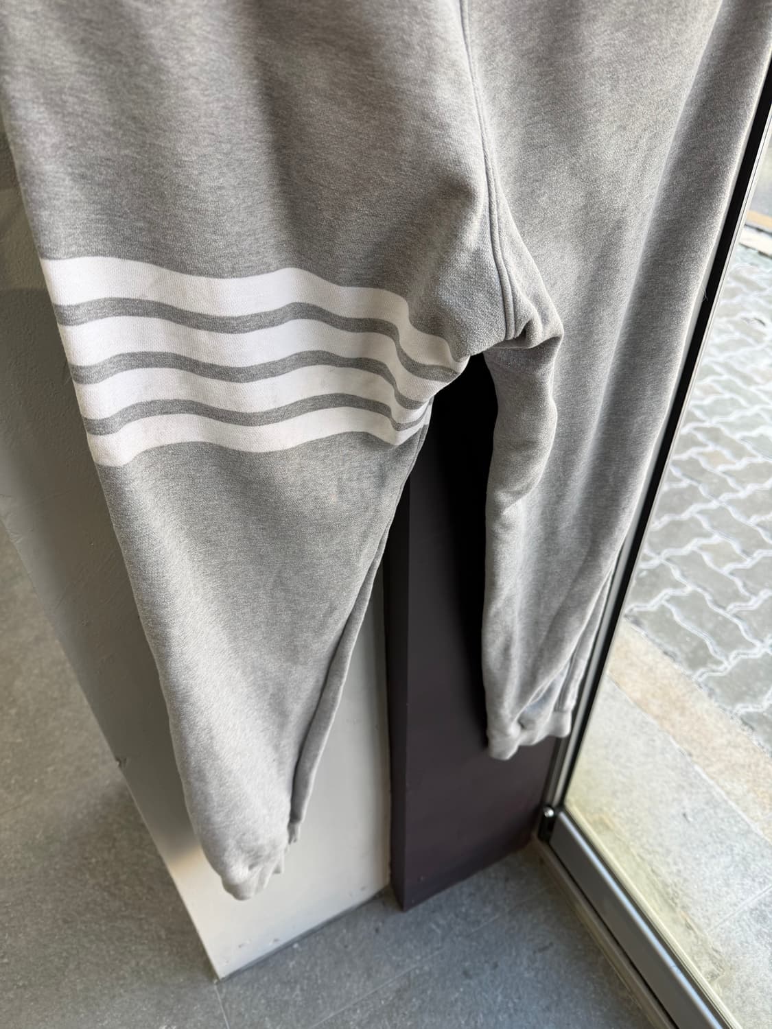 3/ 톰브라운 4-Bar 코튼 조거팬츠 상품이미지8