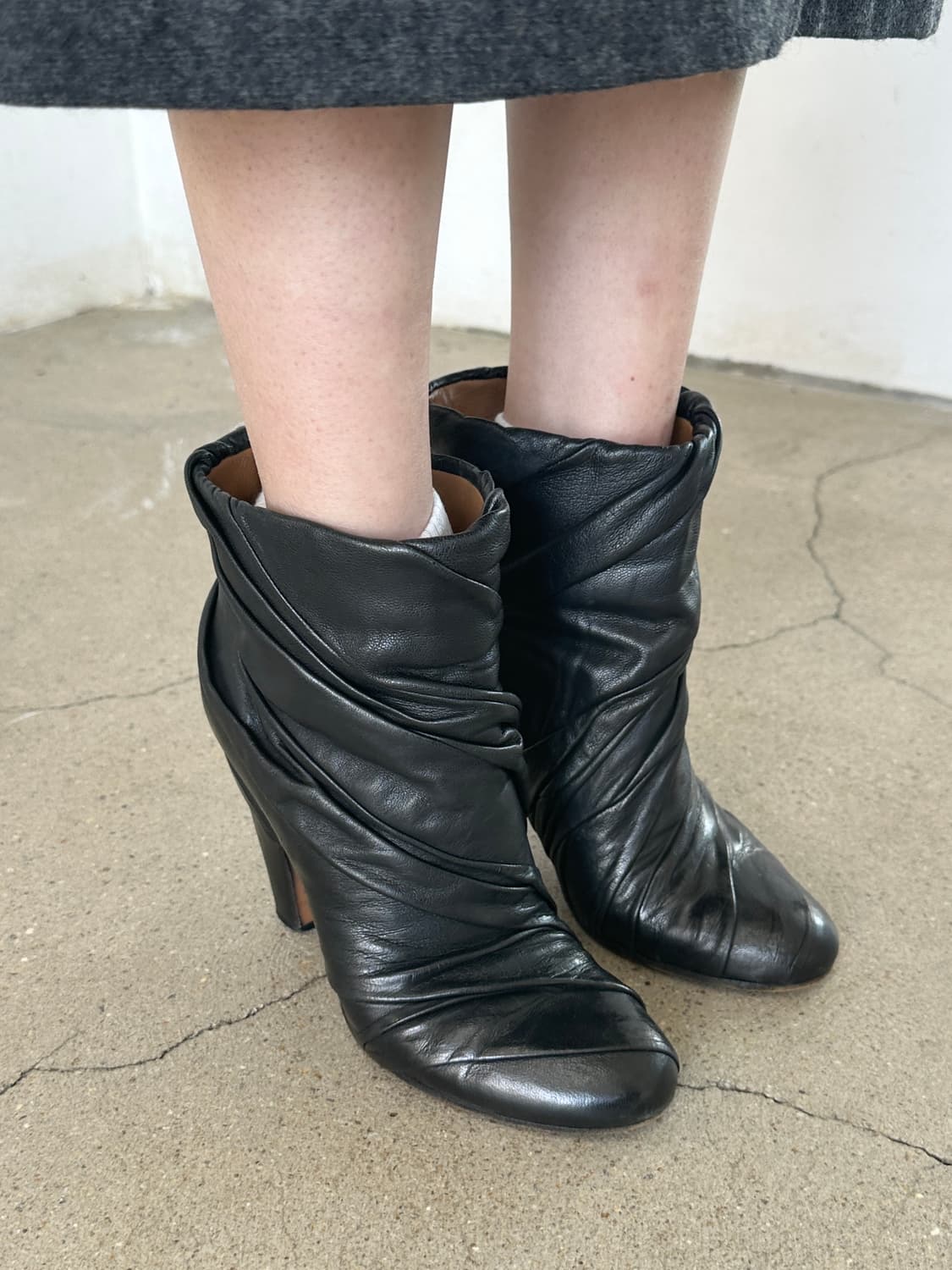 마르지엘라 플리츠 레더 부츠 상품이미지1