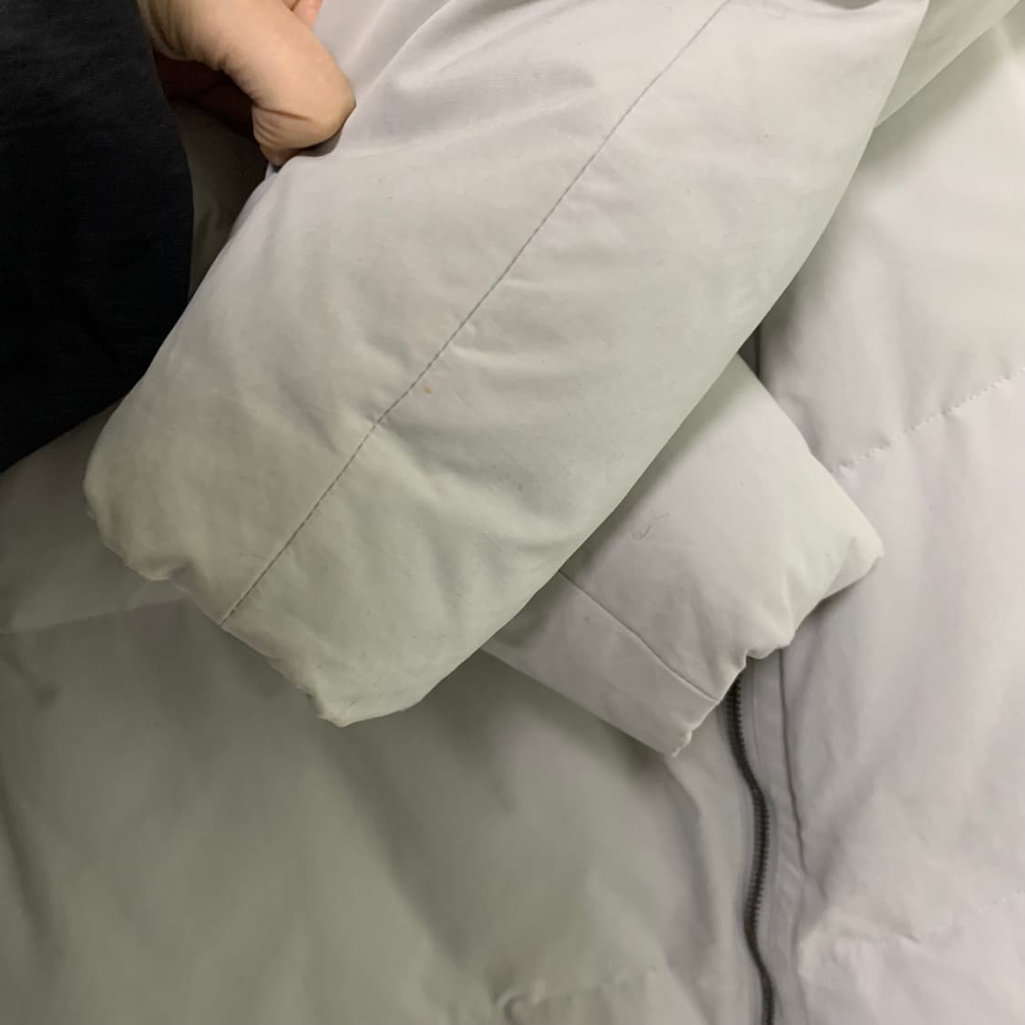 DKNY 빈티지 사선 롱 패딩 그레이 여성 점퍼 상품이미지8