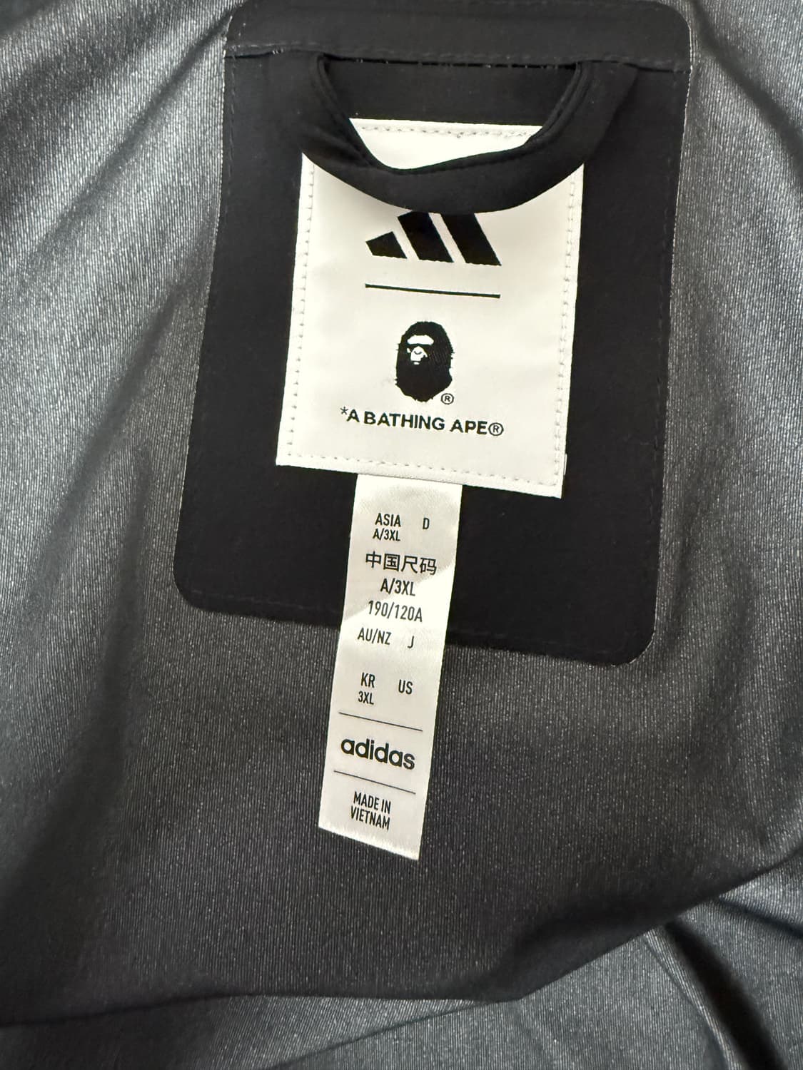 베이프 X 아디다스 윈드레디 자켓 상품이미지4