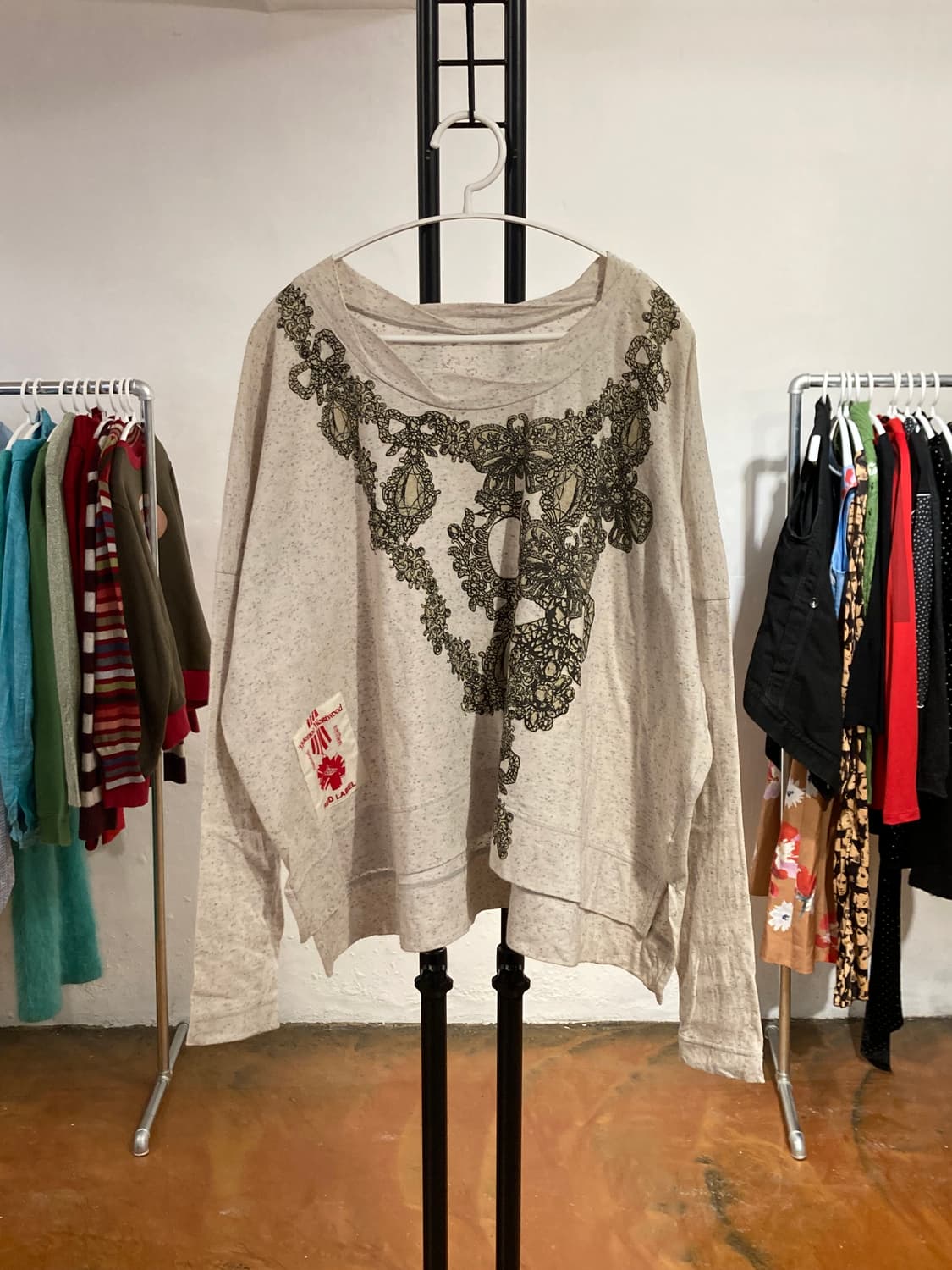 비비안 웨스트우드 슬리브리스 상품이미지2