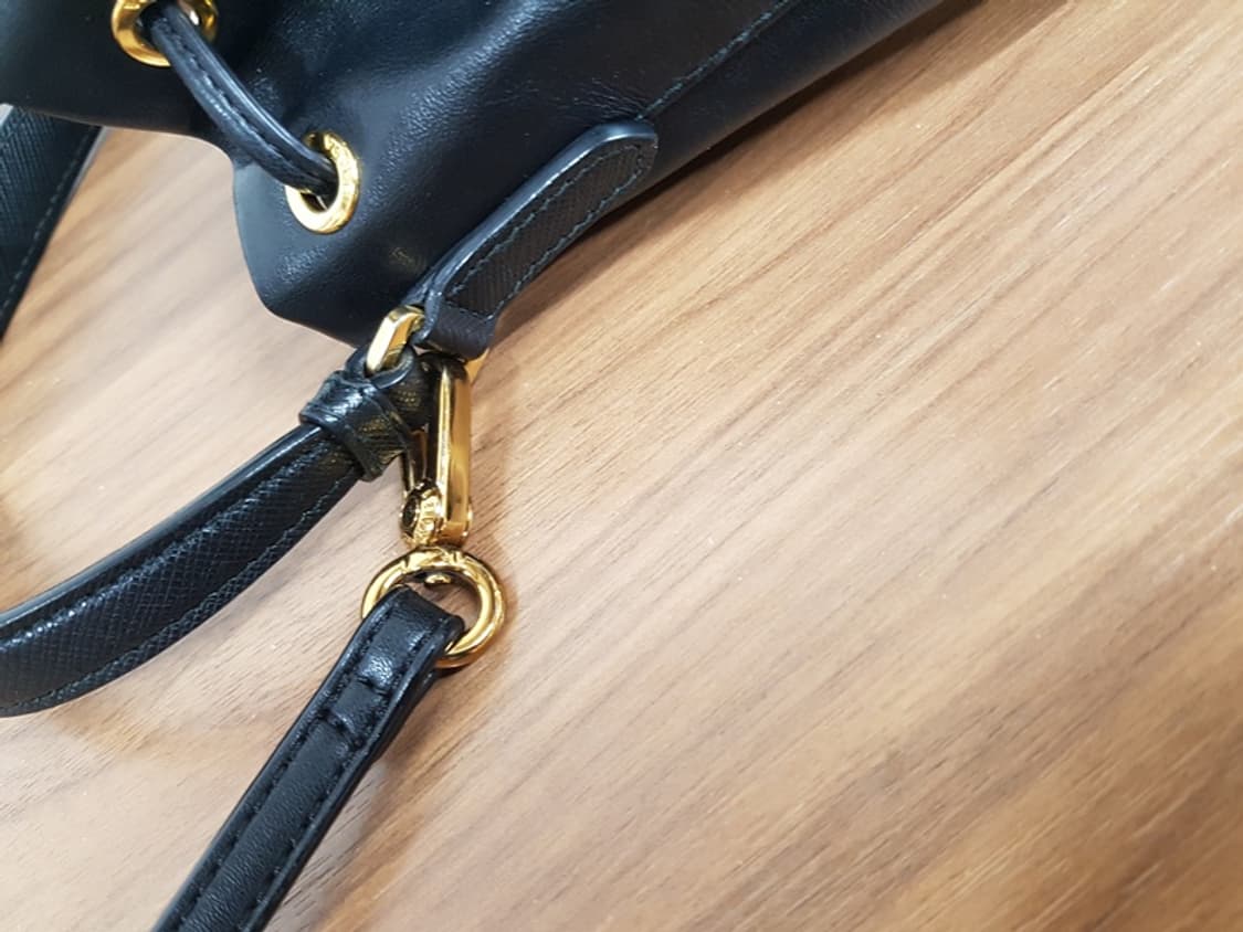 프라다 버킷백 (정품 가죽. 토트백&크로스백)  상품이미지7