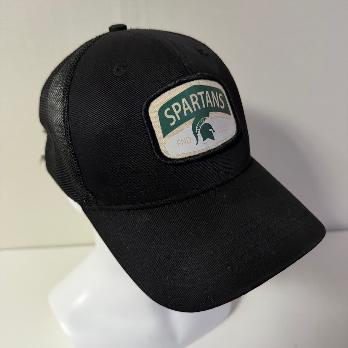 뉴에라 미시간 스테이트 스파르탄스 트러커햇 상품이미지1