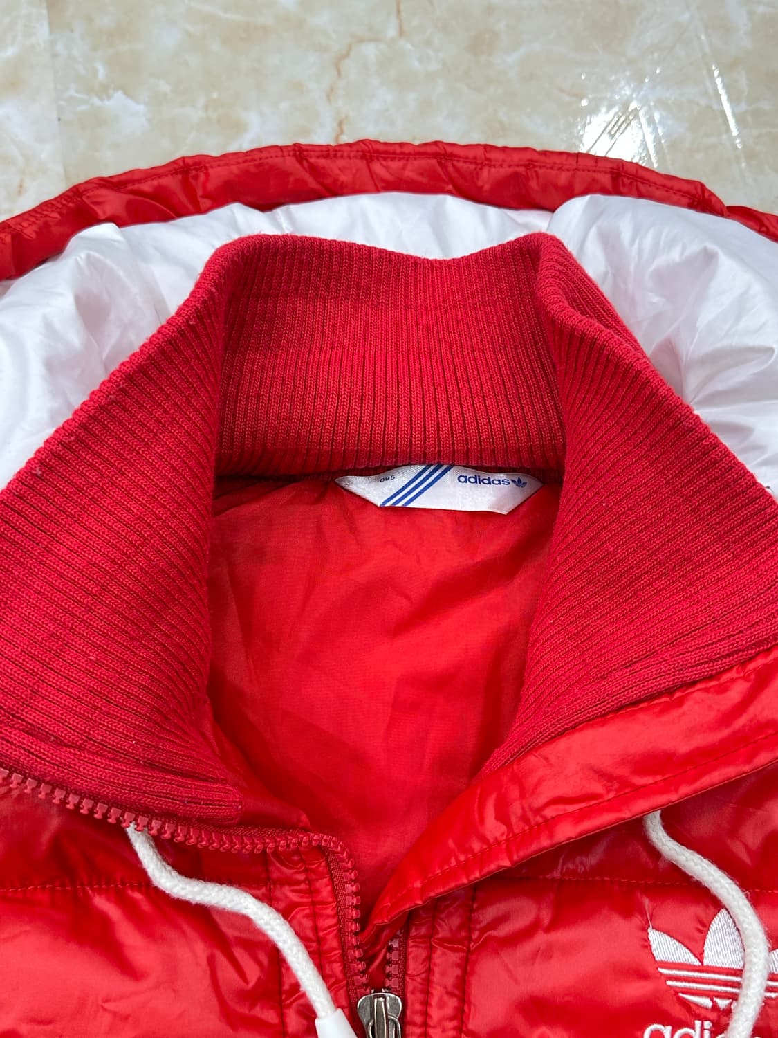 아디다스 패딩 조끼 상품이미지4