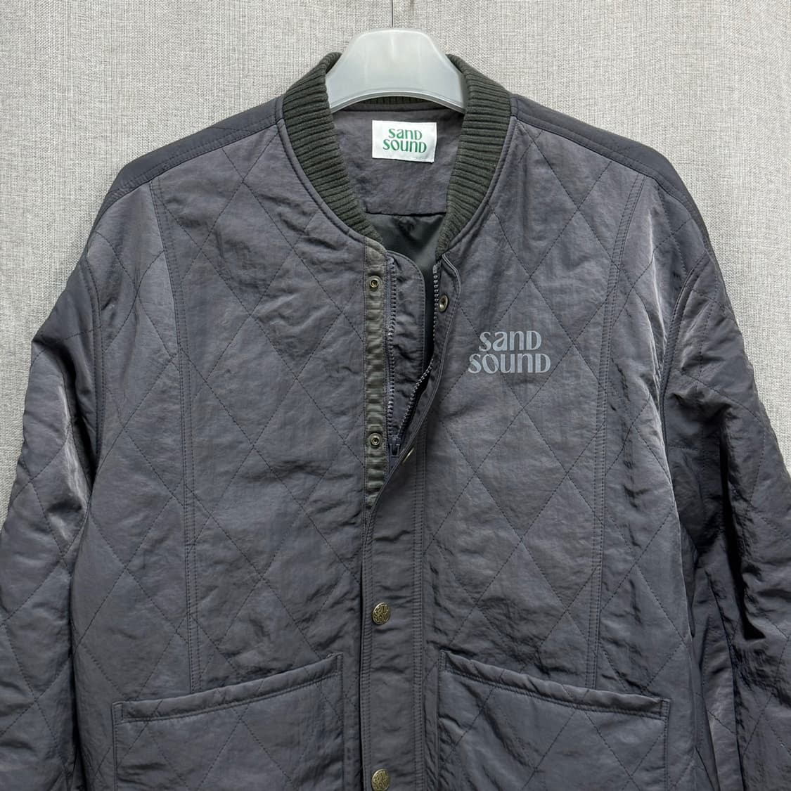 [F] Sand Sound 샌드사운드 백로고 퀼팅 봄버 자켓 점퍼 상품이미지4