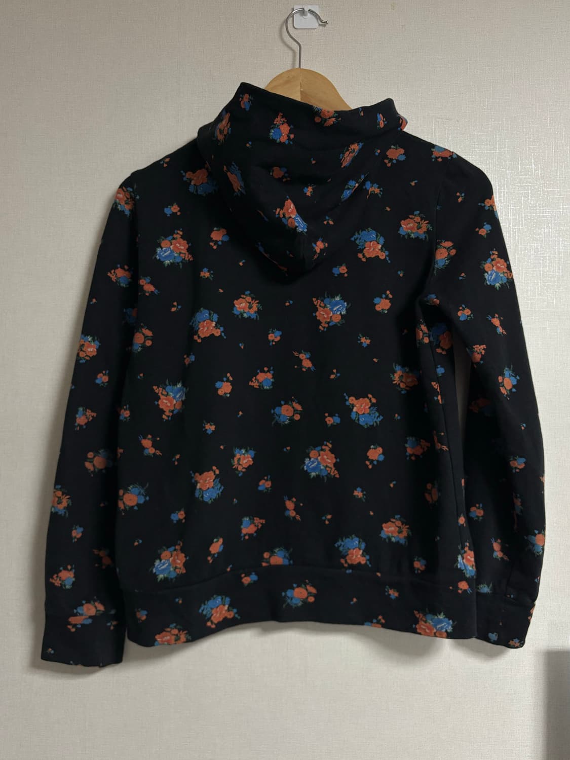 Sunao kuwahara 플라워 집업 이세이미야케 상품이미지2