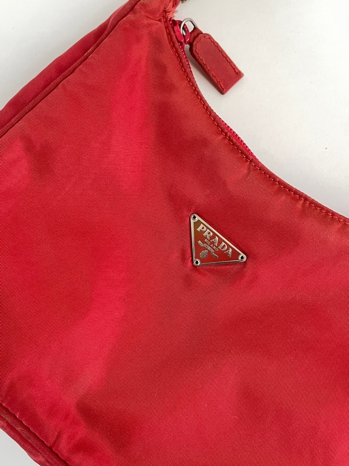 프라다 리나일론 호보백 상품이미지2