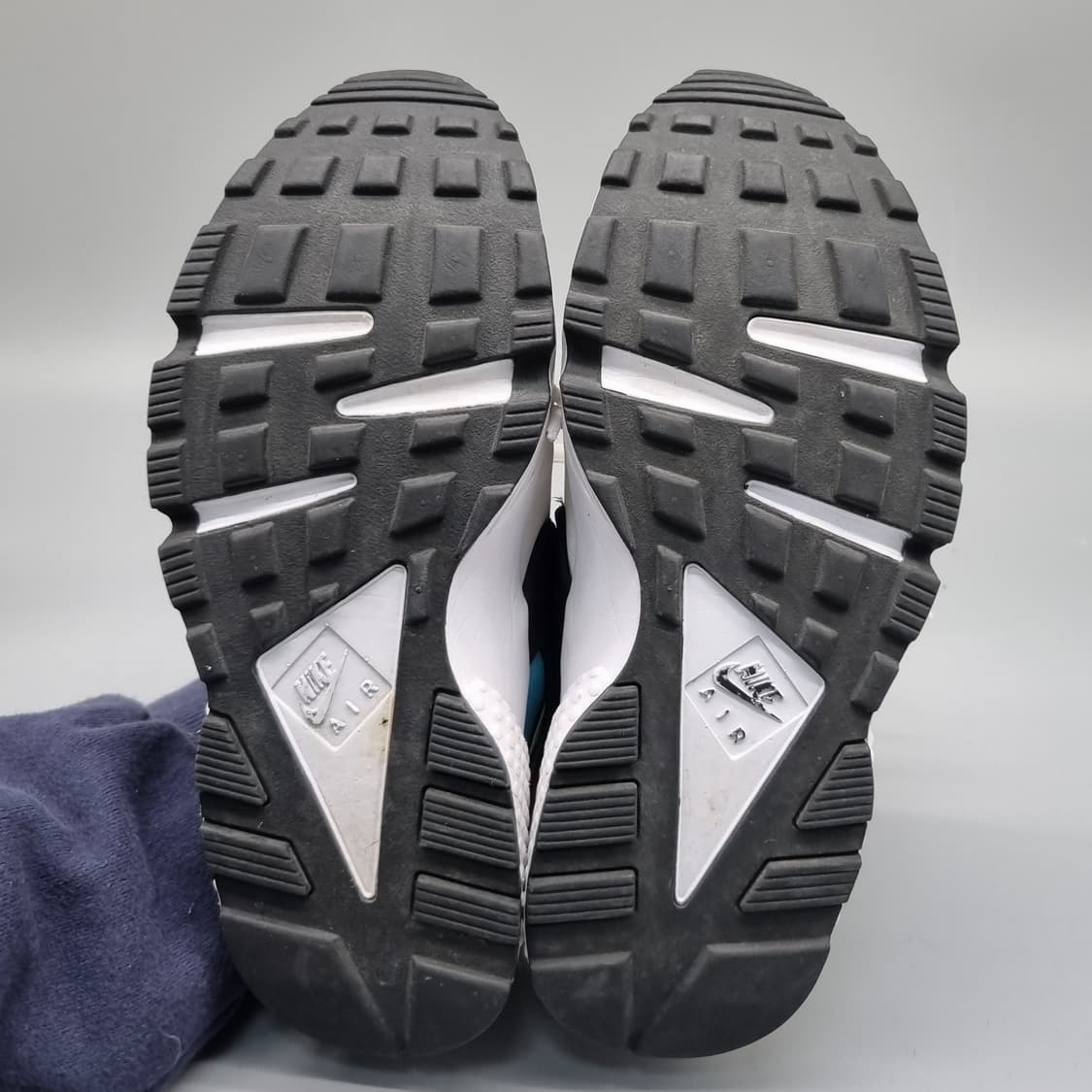 나이키 허라취 런 운동화 실사이즈220 상품이미지3