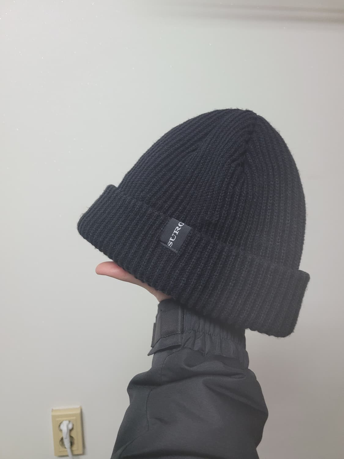 써저리 클로버 로고 비니 블랙 Ver.2 상품이미지3