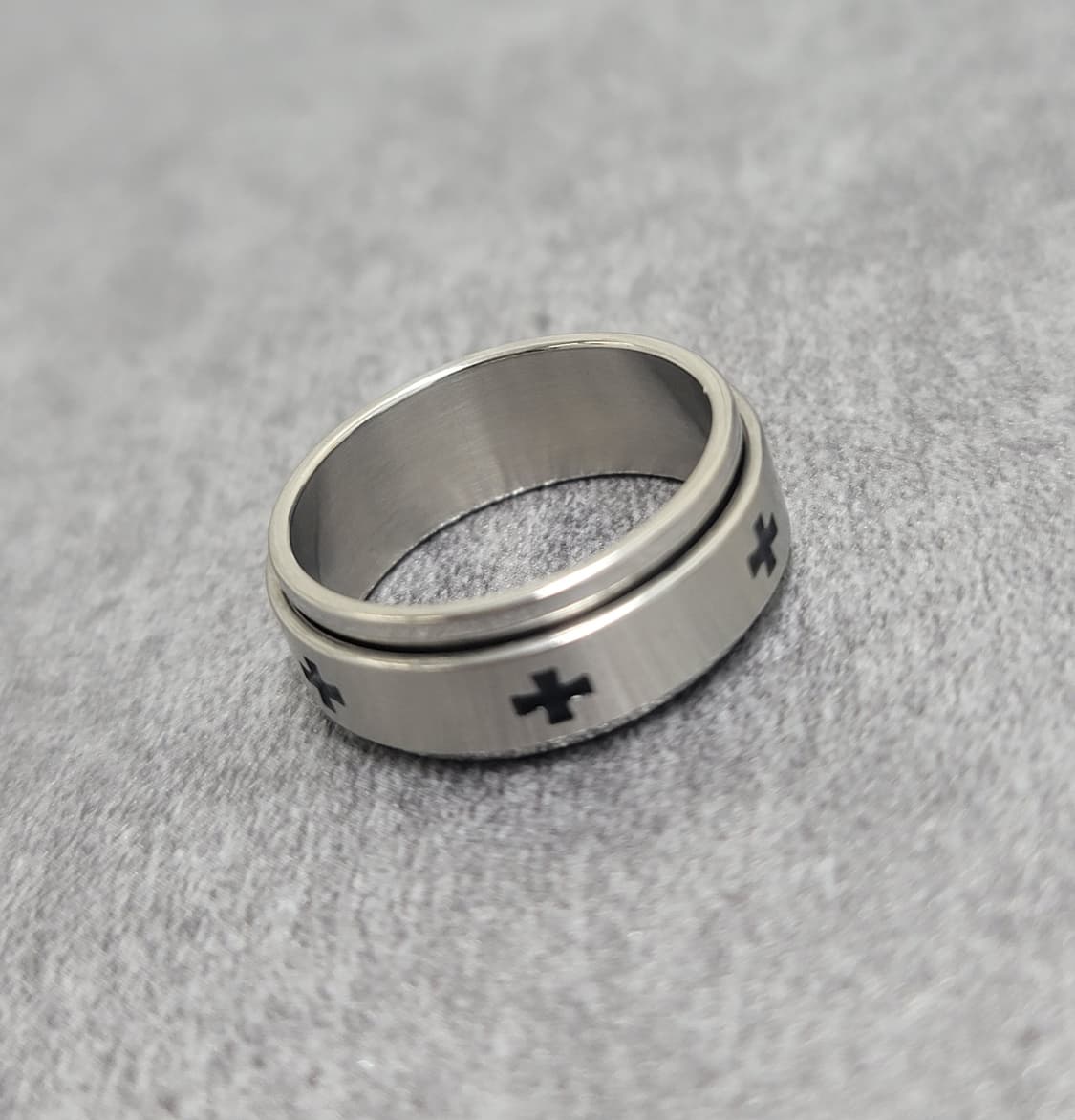써지컬스틸 Black Cross Ring 상품이미지4