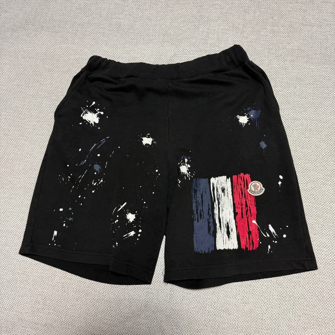 몽클레어 페인팅 반바지 상품이미지1