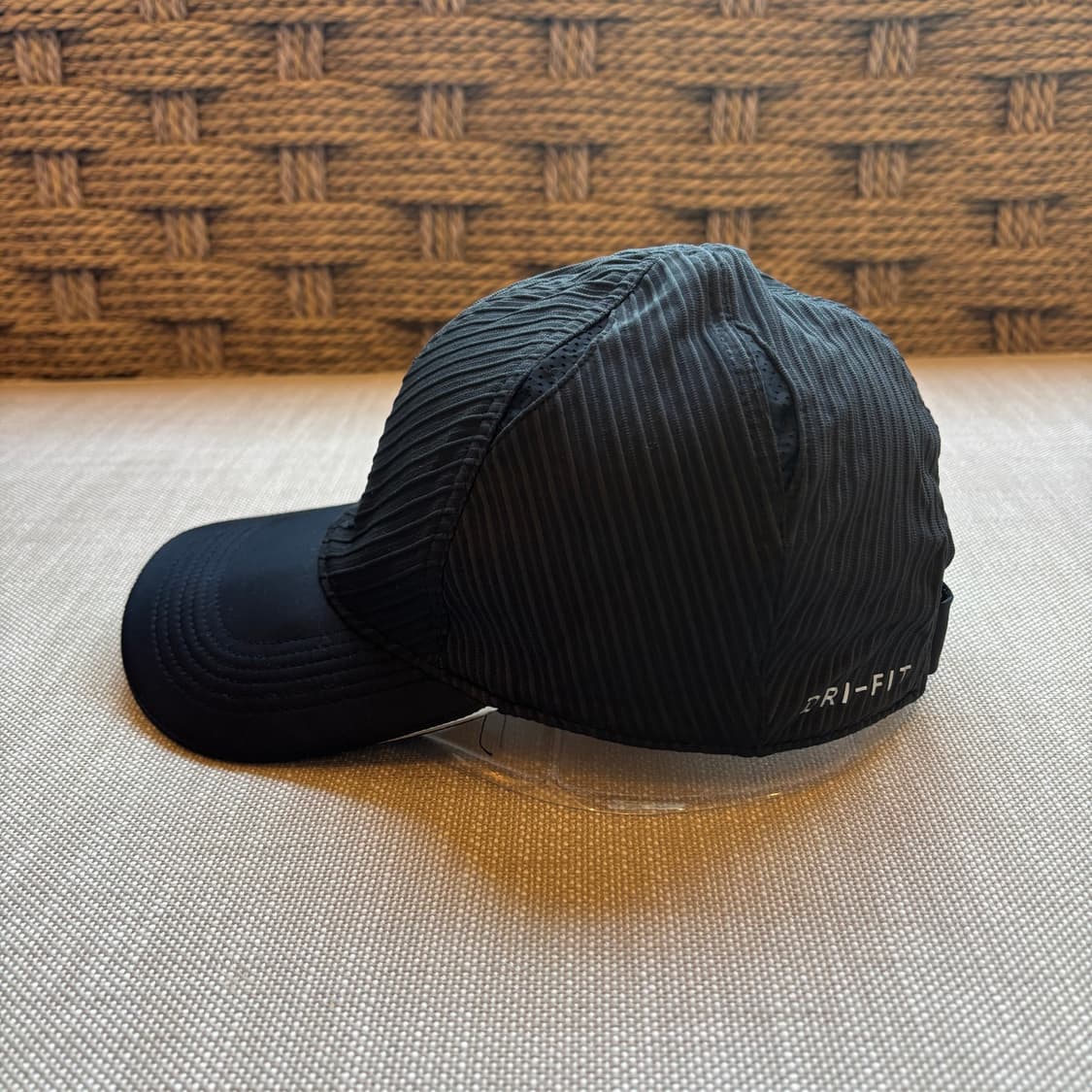 나이키 드라이 핏 에어로빌 페더라이트 니트 캡 남녀공용 상품이미지5