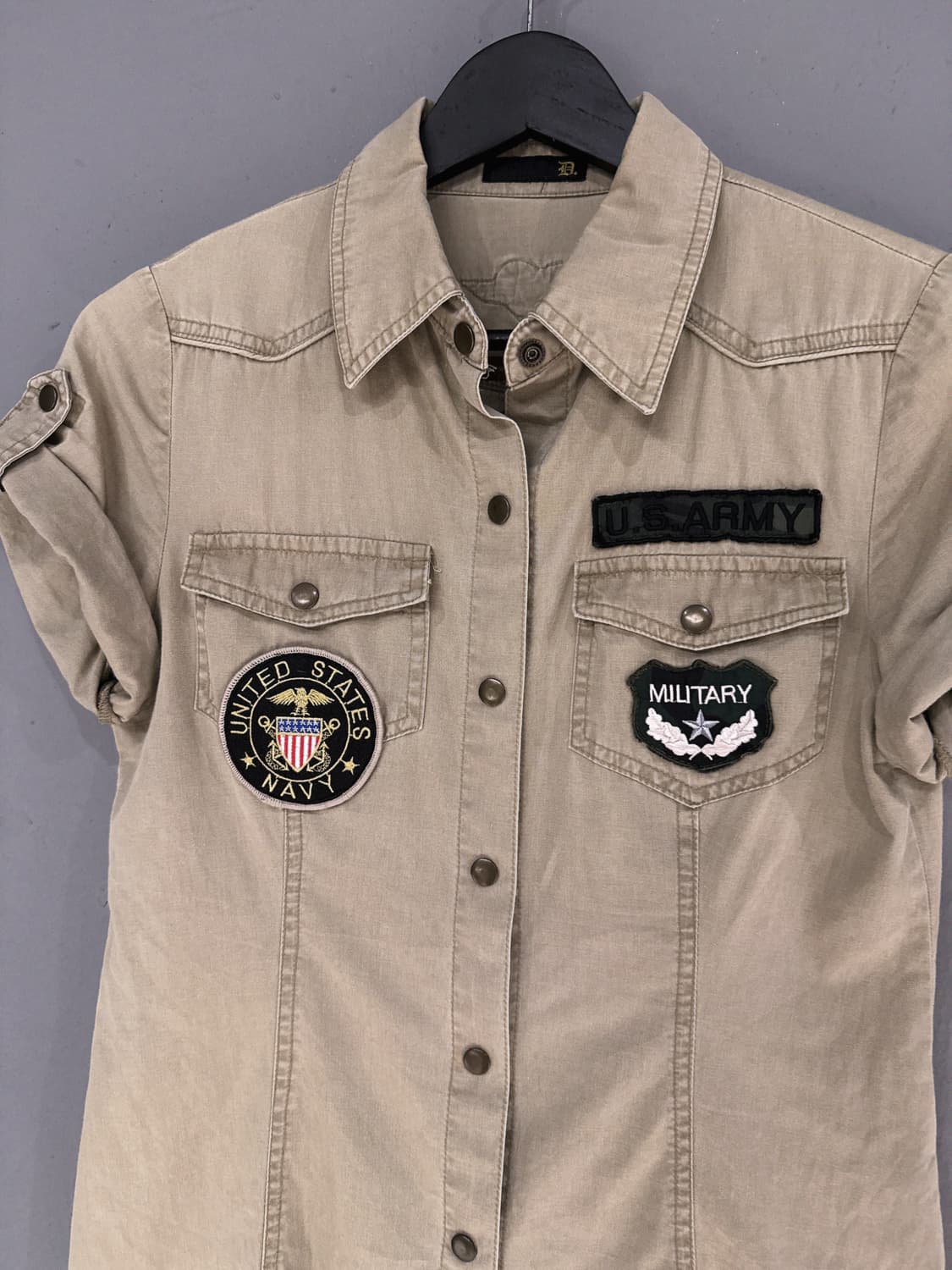 patch detail pocket shirt 상품이미지5