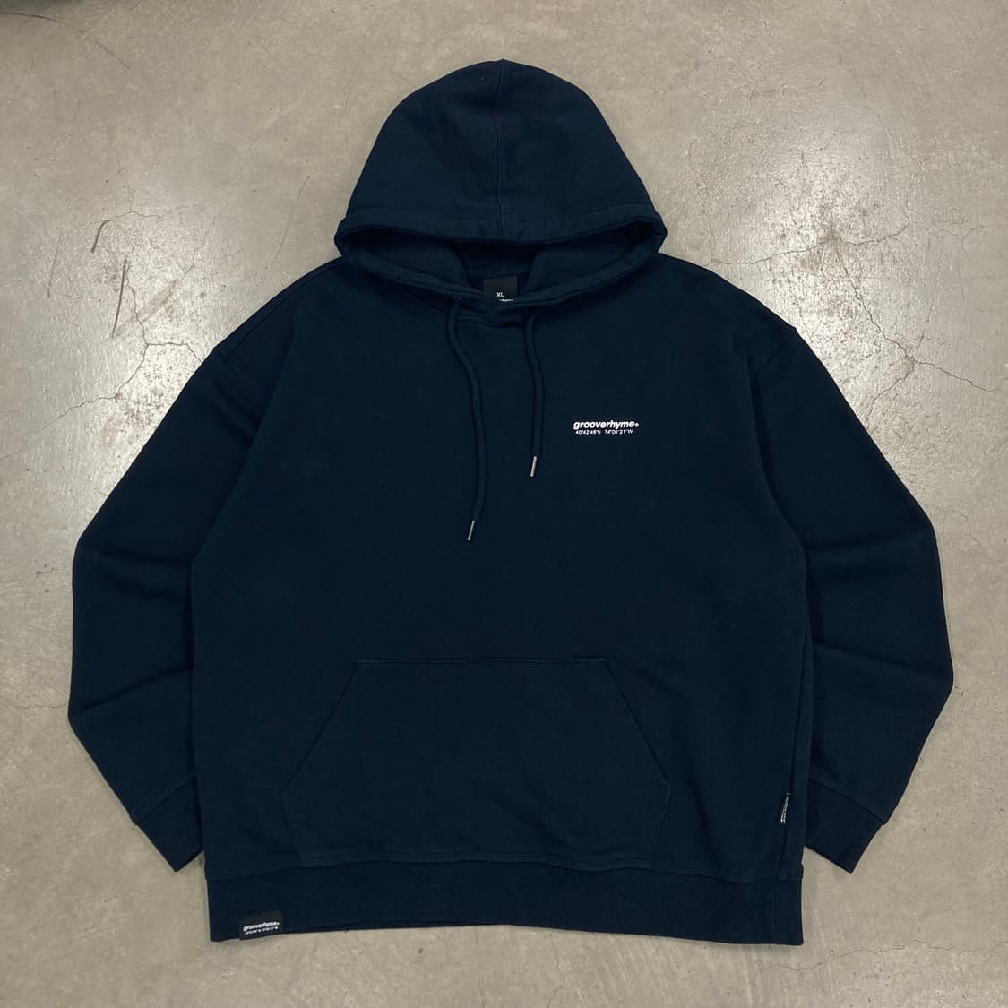그루브라임 네이비 컬러 스펠아웃 후드티 상품이미지2