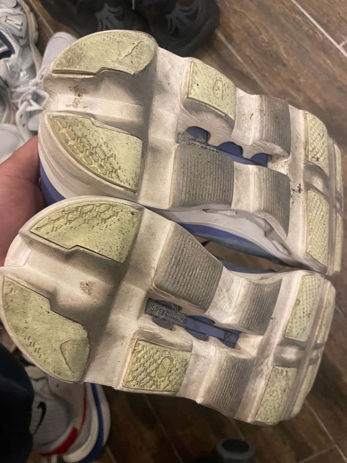 옴 런닝 클라우드 몬스터 285 상품이미지4