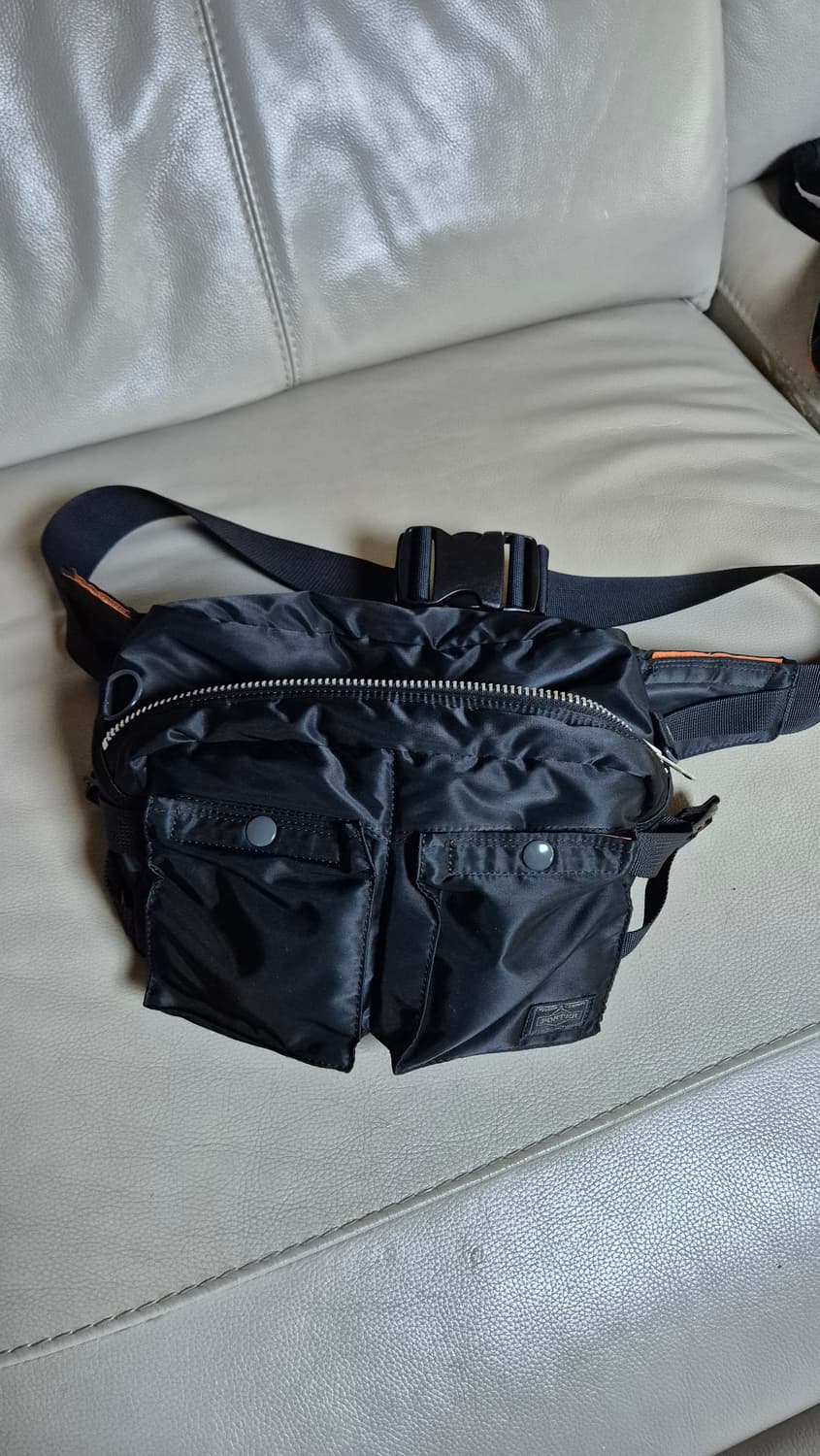 요시다포터 블랙 숄더백 상품이미지1