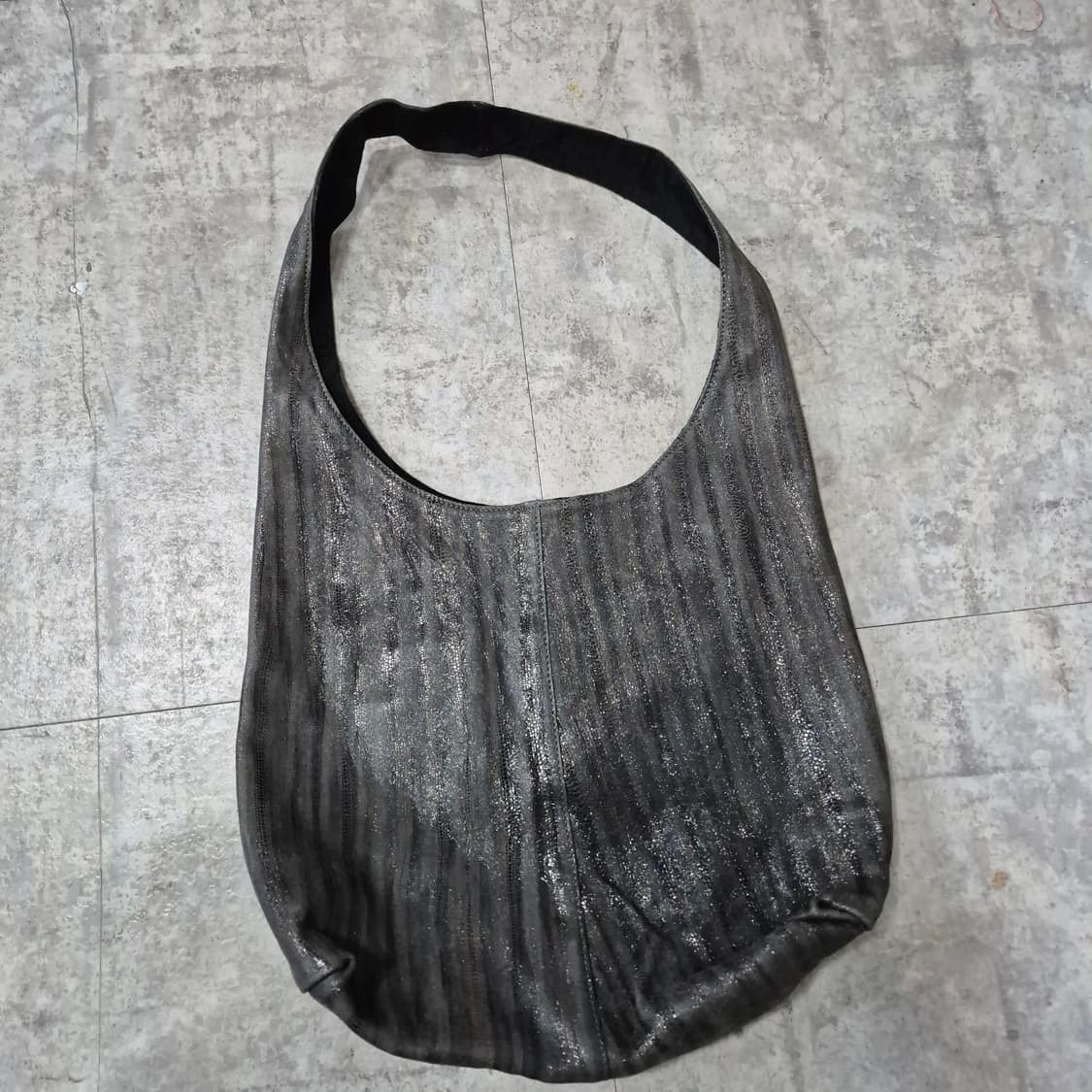 빈티지 가죽숄더백 상품이미지5