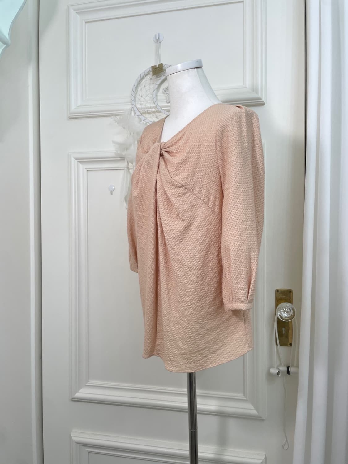 coral bow point puff blouse(size-2) 상품이미지2
