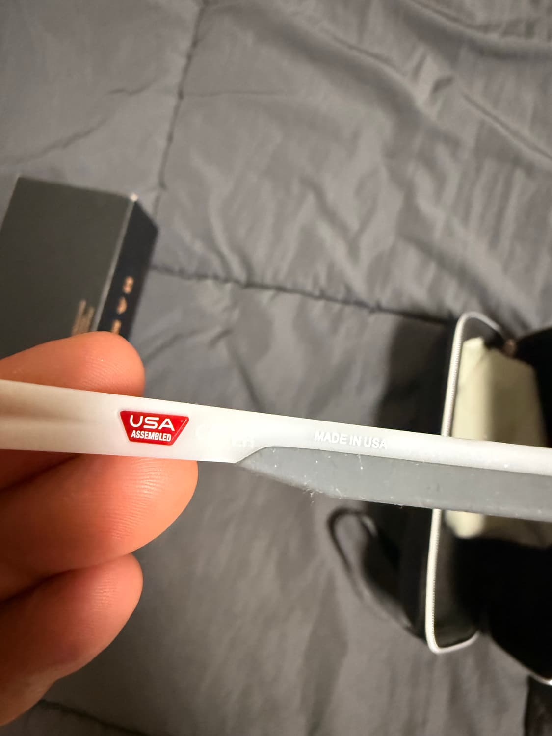 오클리 아이자켓 화이트 (류준열 착용) 상품이미지3