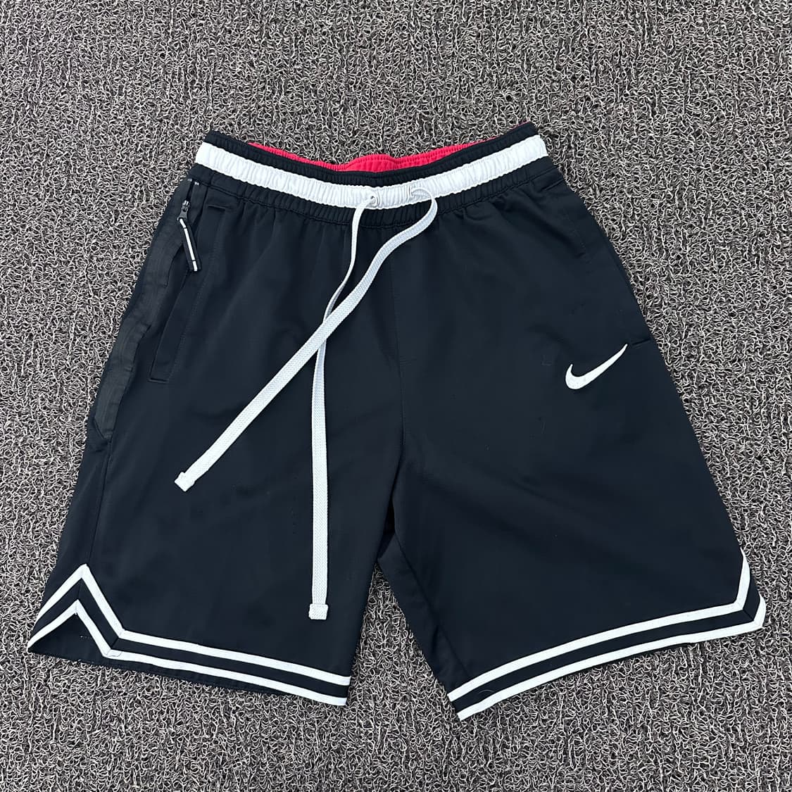 NIKE 나이키 운동복 반바지 블랙 31.5인치 상품이미지1