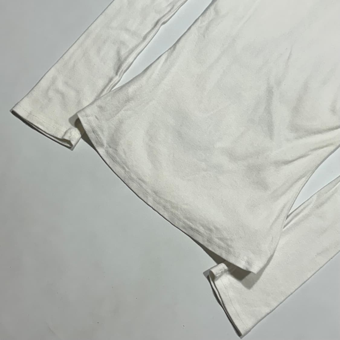 나체 플로우 슬림핏 롱슬리브 아이보리 상품이미지8