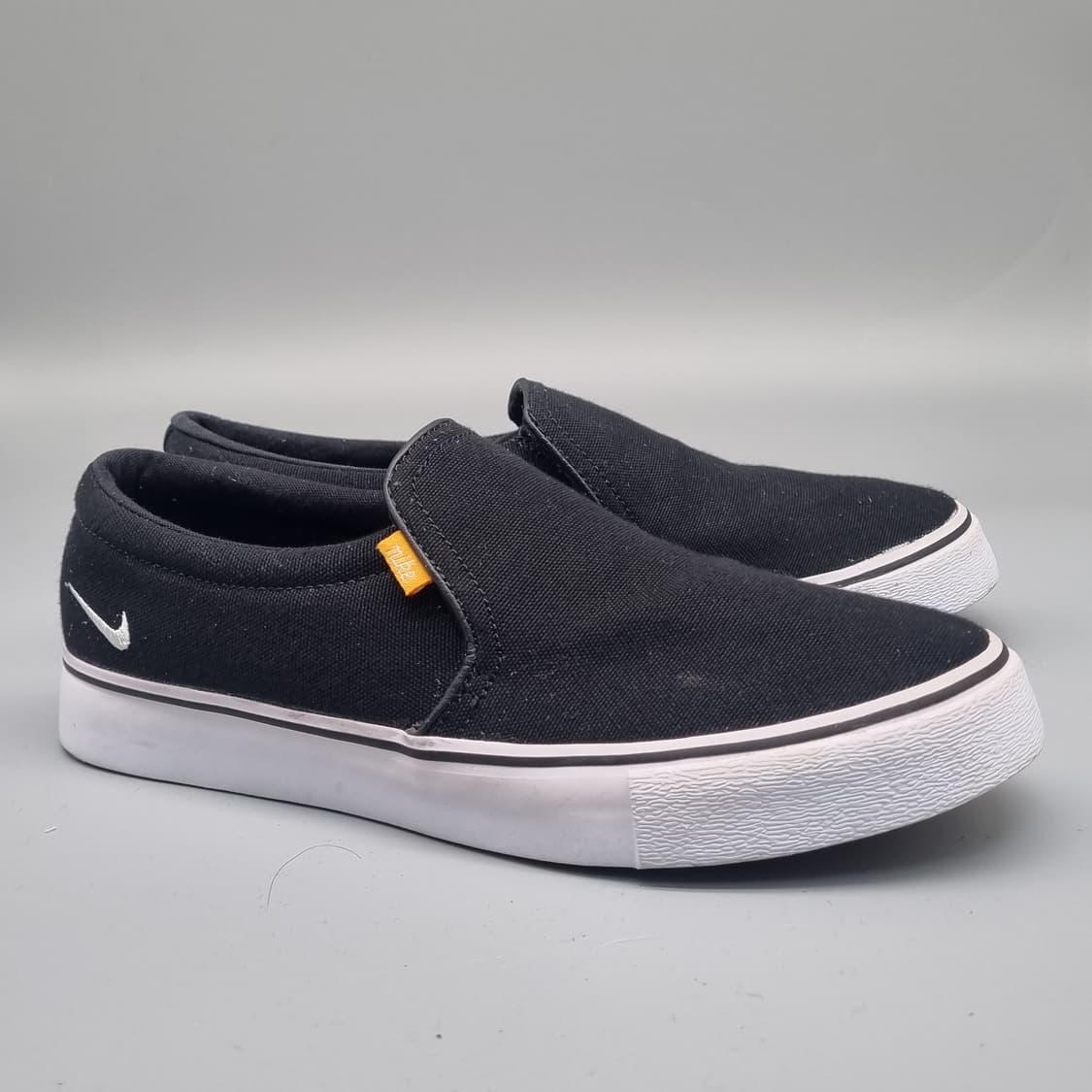 나이키 코트로얄 슬립온245 상품이미지1