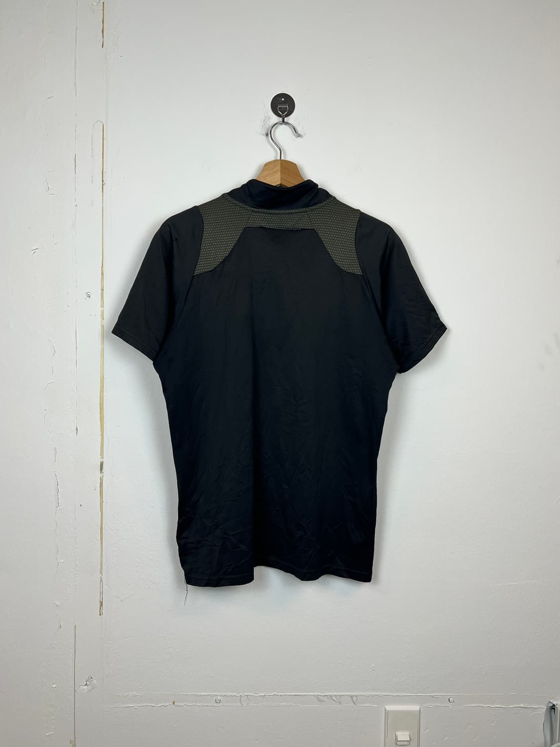 T205 오클리 하프집업 블랙 반팔 티셔츠 XL 상품이미지2