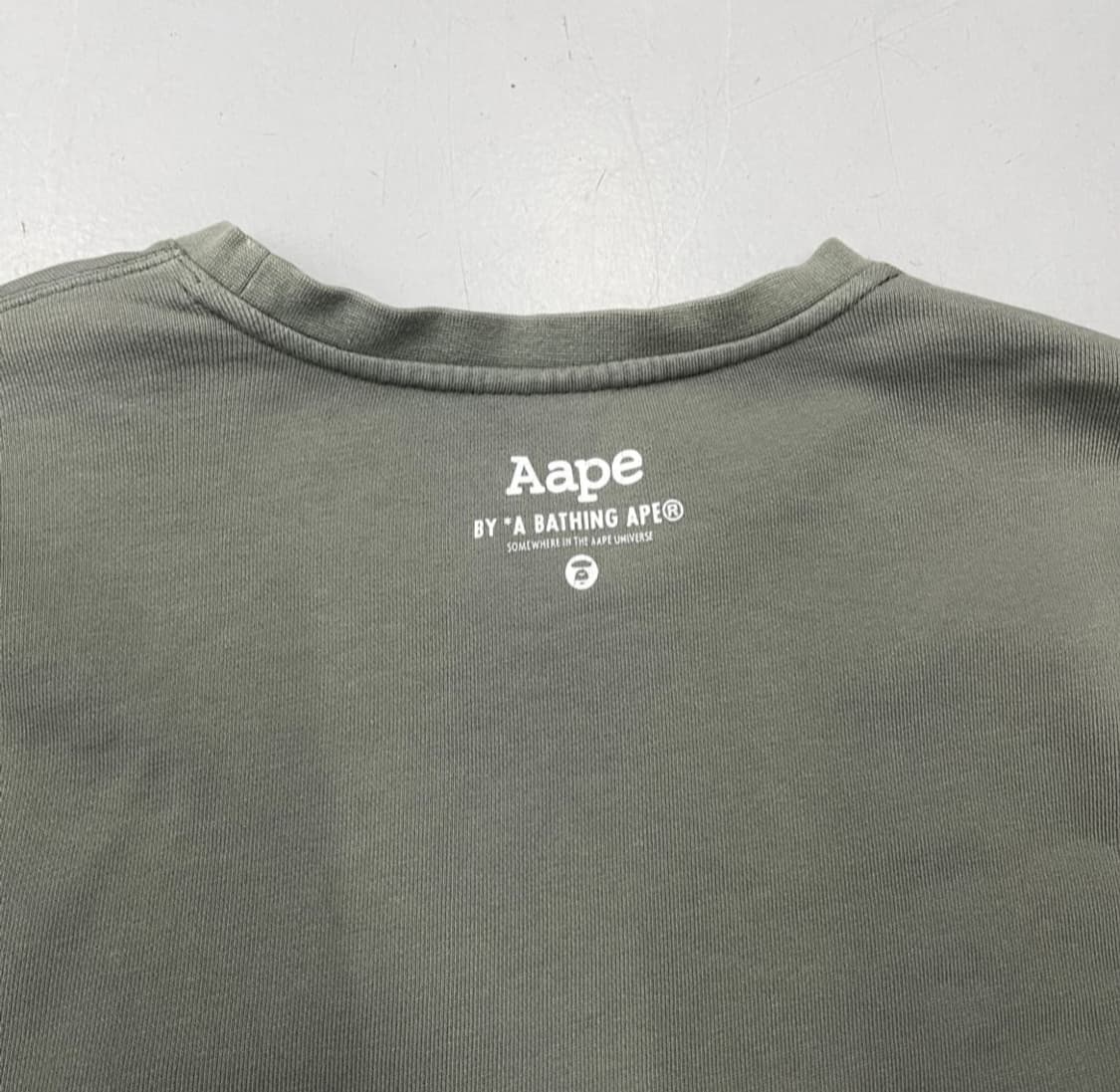 베이프 에이스 카키 맨투맨 상품이미지4