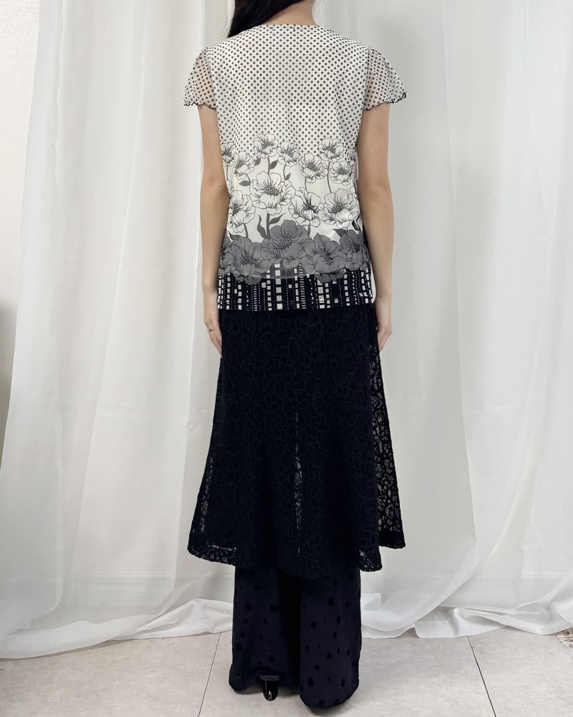 moha monotone flower dot mesh blouse 상품이미지4