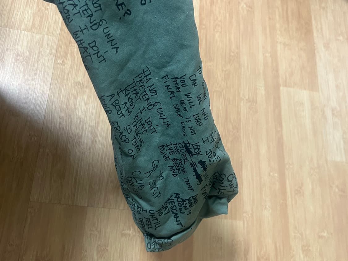 슈프림 필드 메신저백 올리브 곤즈 판매합니다. 상품이미지4