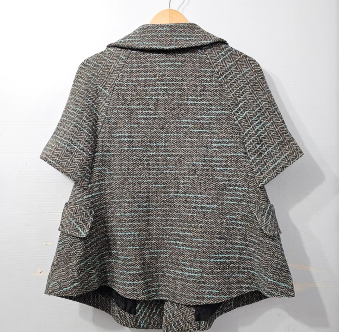 손정완 헤링본 트위드 케이프 코트 ~55반 상품이미지3