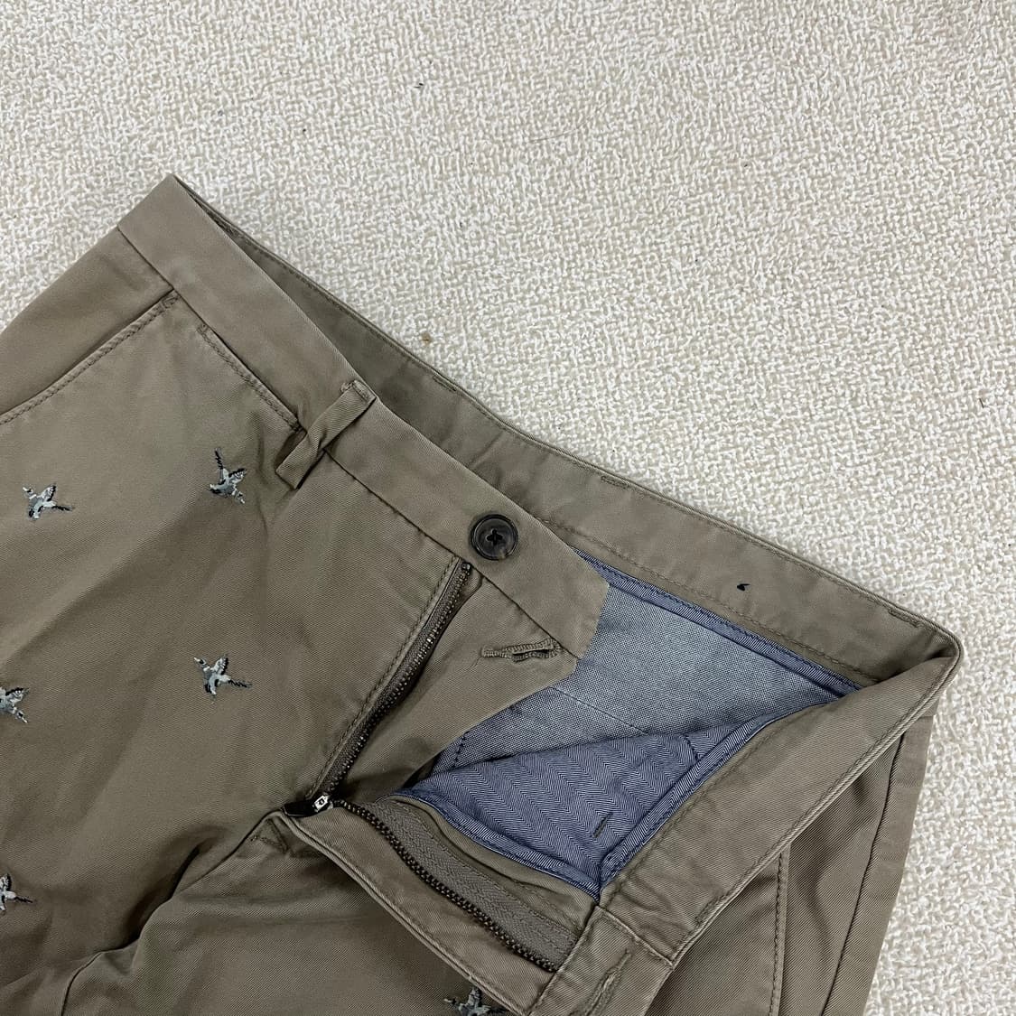 [30/32] 타미힐피거 자수 패턴 치노팬츠 면바지 0106M1 상품이미지2