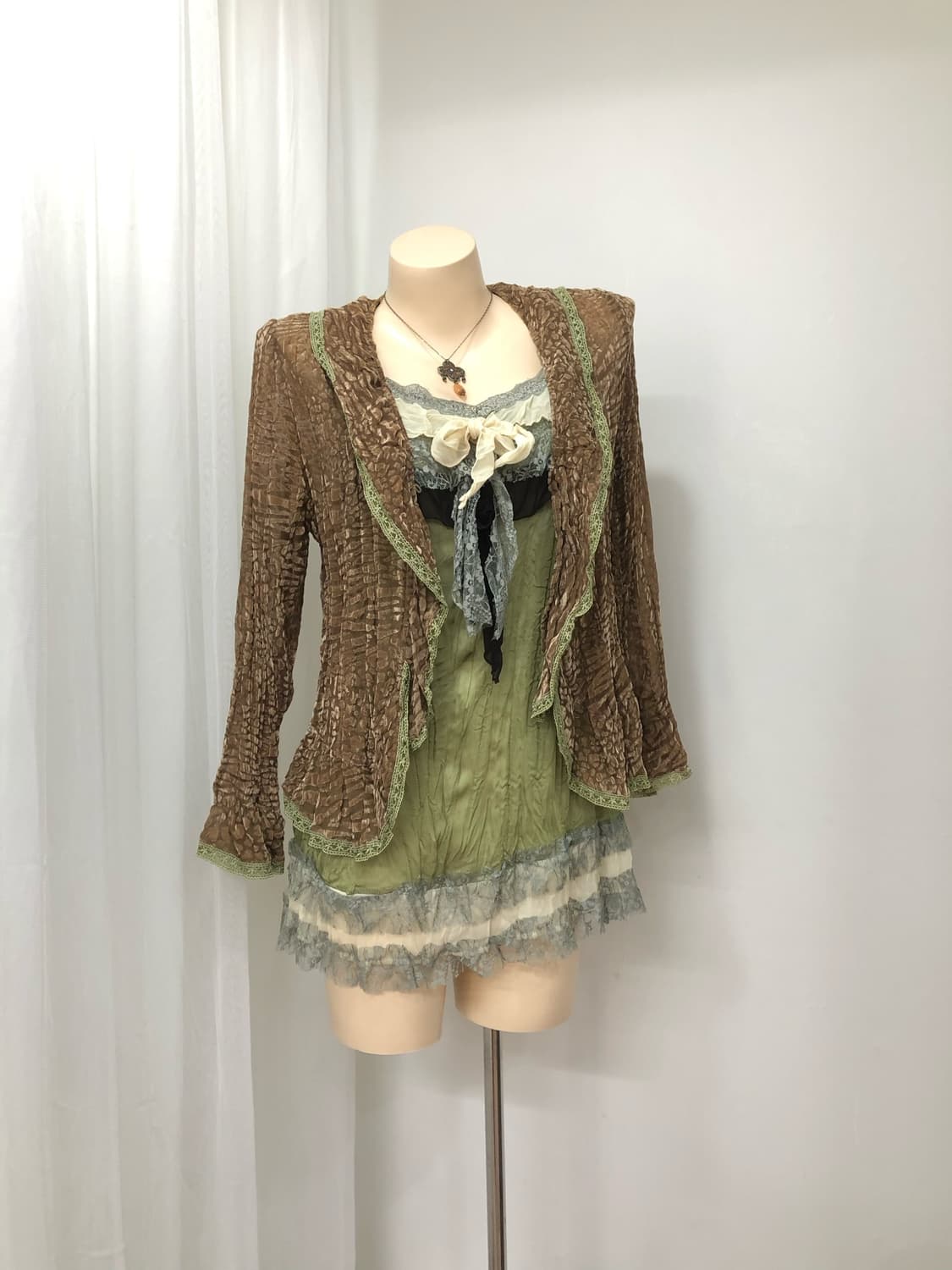 brown lace trimmed mesh cardigan 상품이미지1