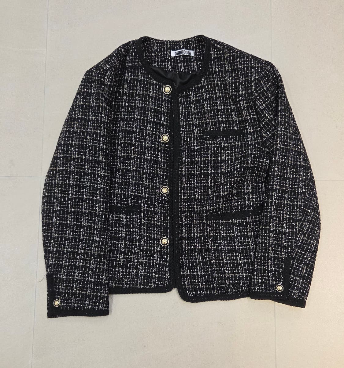 OURROOM 블랙 트위드 자켓 남자. 미착용 상품이미지9