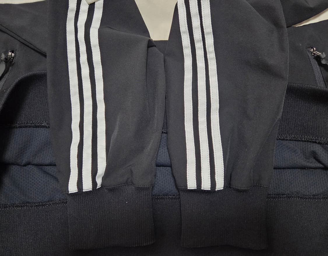 팔라스 X 아디다스 하프 집업 상품이미지10