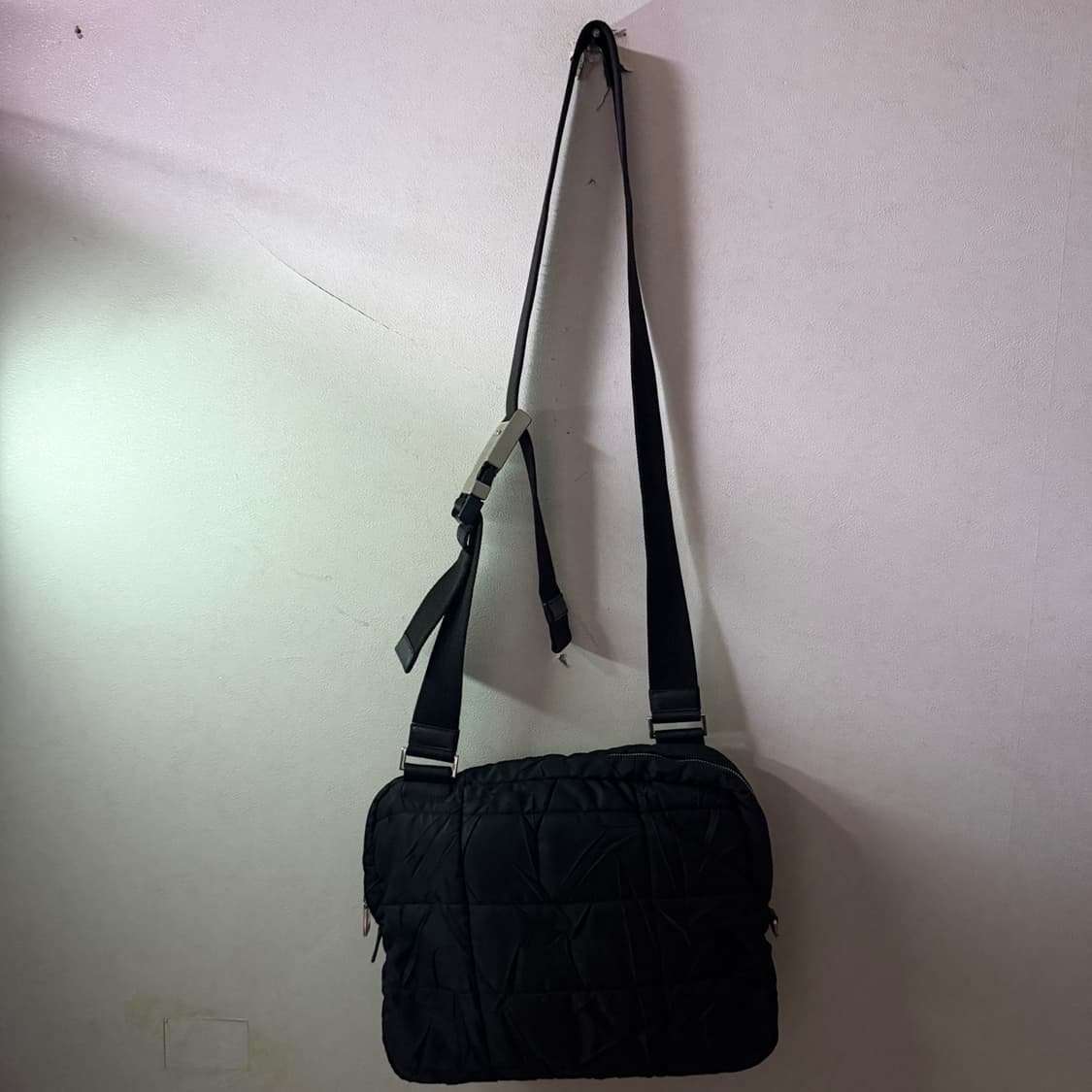 프라다 포코노 나일론 크로스백 상품이미지3