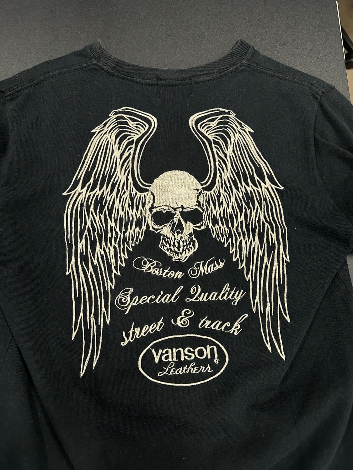 밴슨 블랙 자수 스티치 슬리브 상품이미지6