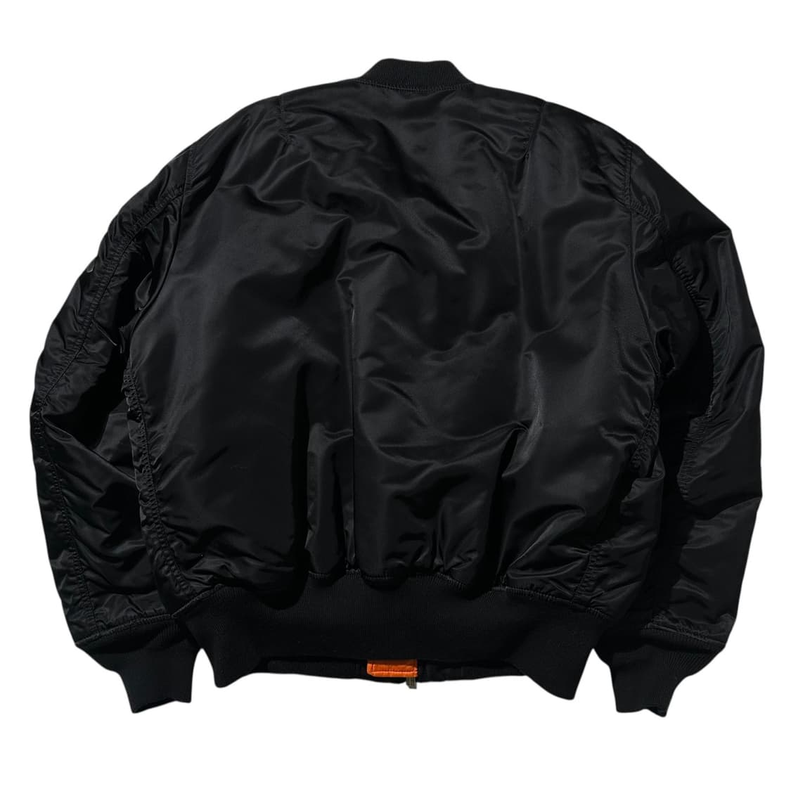 알파 인더스트리 MA-1 항공 점퍼 블랙 상품이미지2