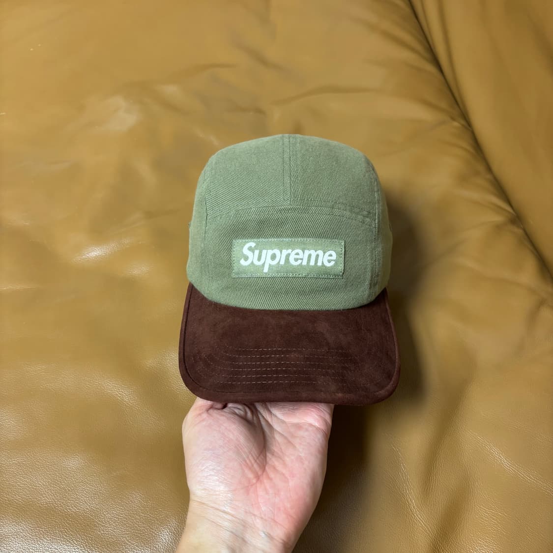 Supreme 슈프림 23ss 스웨이드 바이저 라이트 올리브 캠프캡 모자 상품이미지3