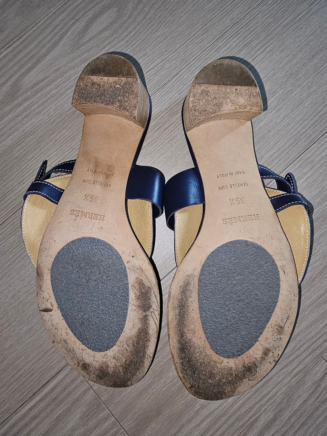 에르메스 여성 샌들 네이비 상품이미지4