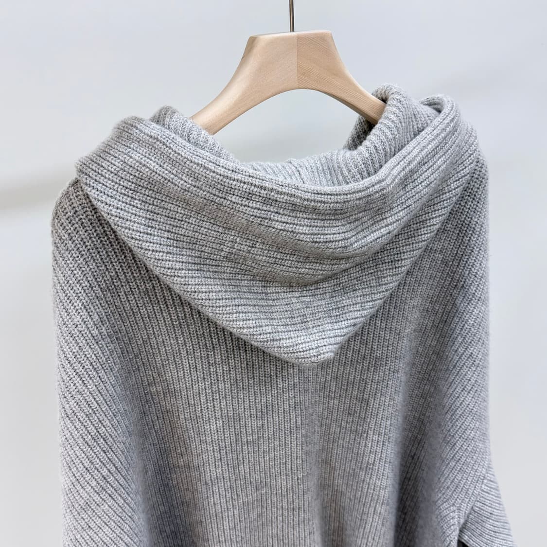 [S+급/2XL] 셀린느 리브드 울 니트 후드티 그레이 상품이미지5