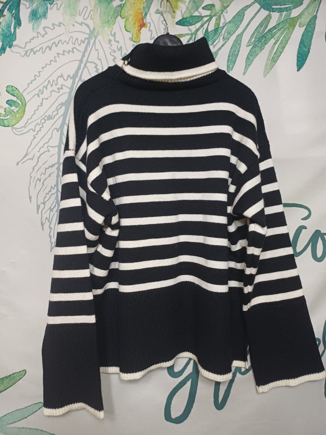 비지트인 뉴욕 터틀넥 루즈핏 니트티  상품이미지5