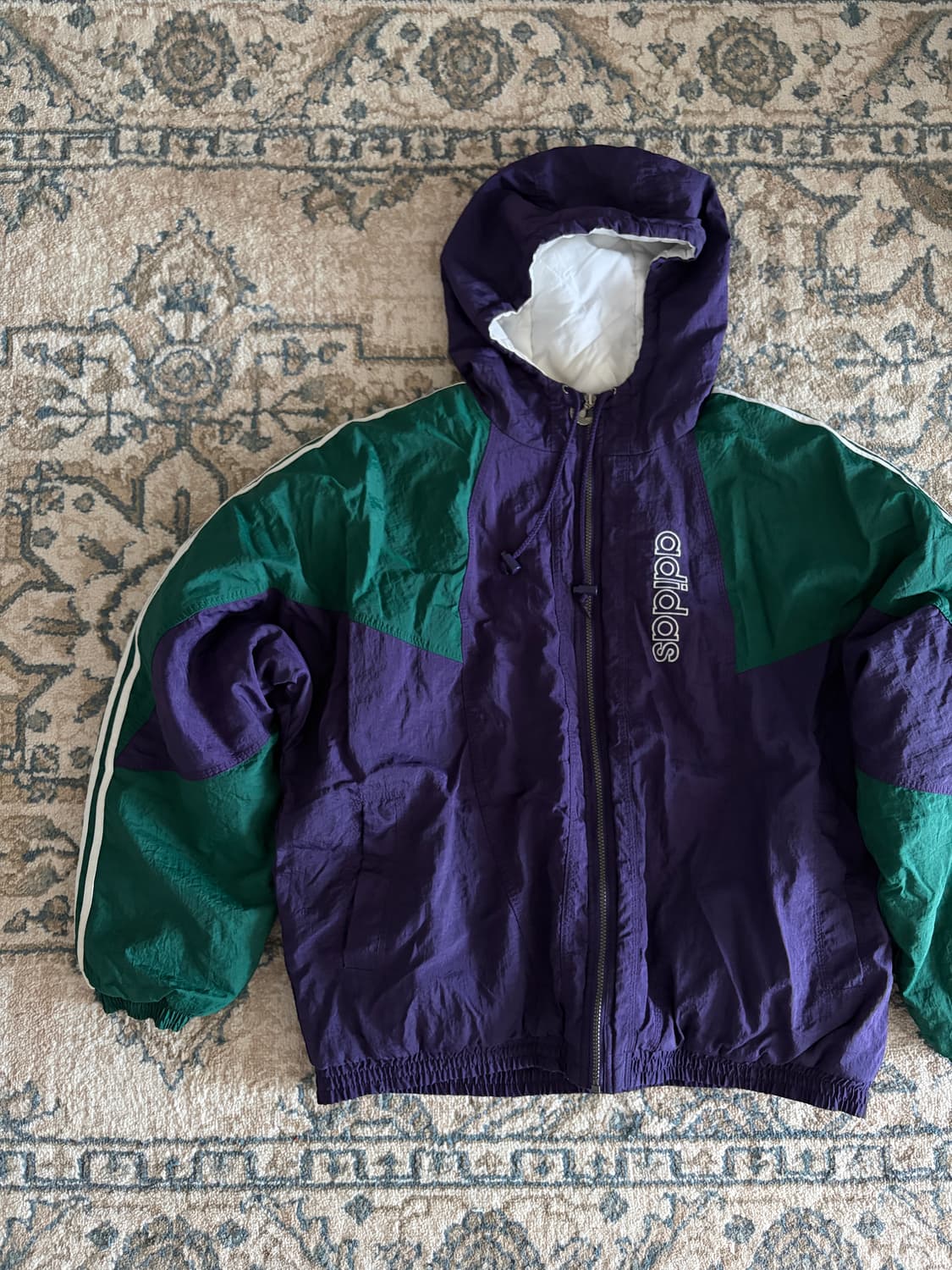 아디다스 올드스쿨 바람막이 누빔점퍼 상품이미지2