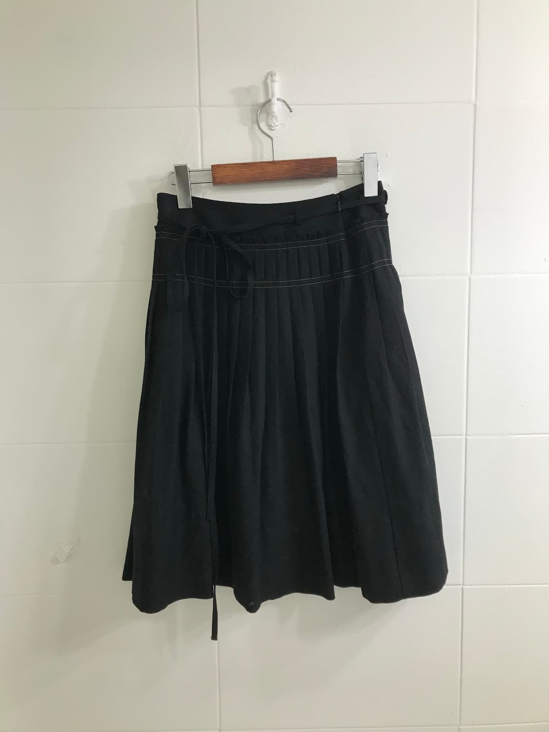 무채색 니혼진 프레피 무스탕 코트 코디세트 상품이미지8