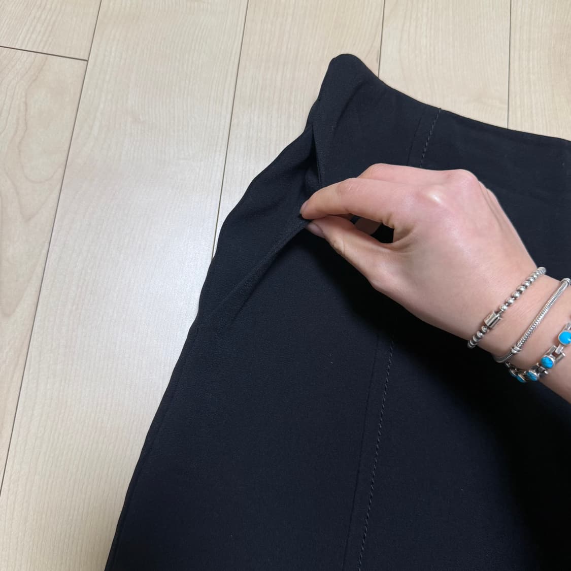 프라다 블랙 스커트  상품이미지7