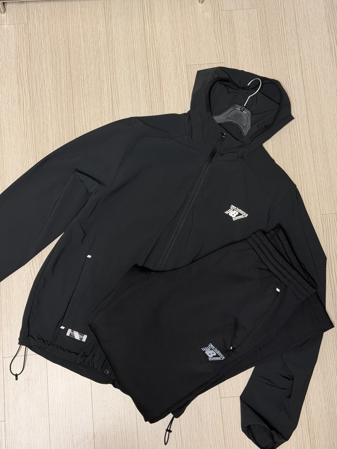 뉴발란스 러닝용 트레이닝 셋업 상품이미지1