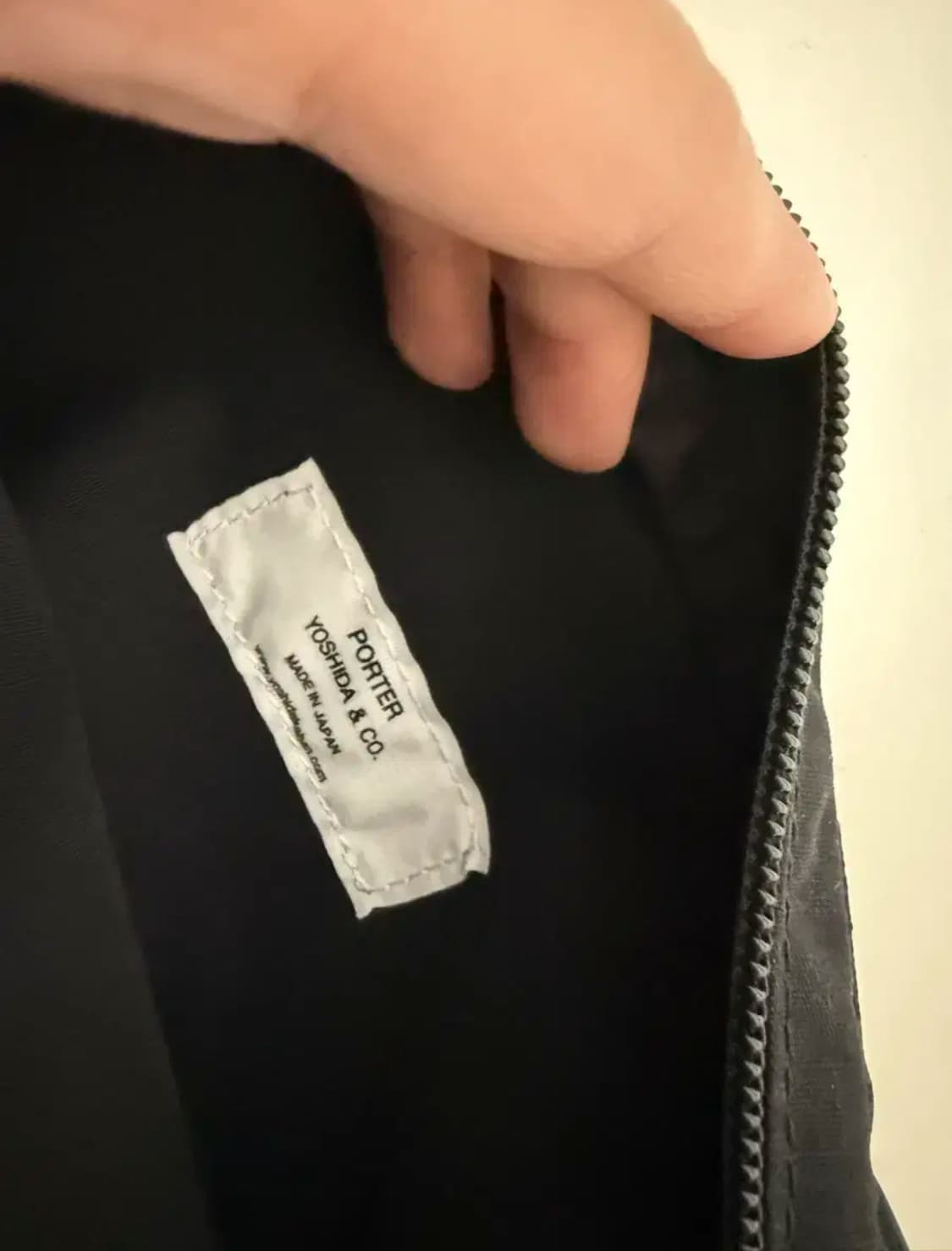 요시다포터 프레임 블랙 숄더백(사용감 없음) 상품이미지8